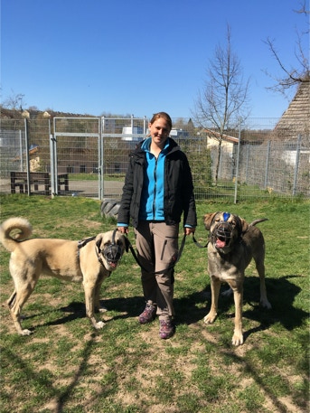 Laura mit Zeus und Sulaika